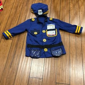 Melissa and Doug dress up police costume. Size 3T-5T